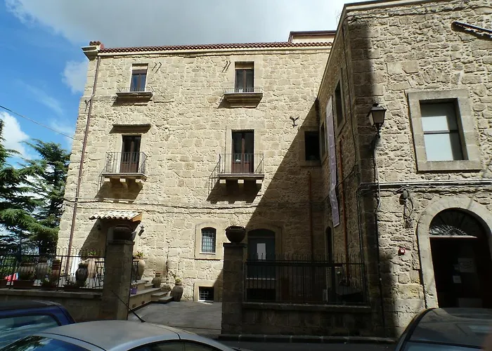 Sicily 招待所 3*