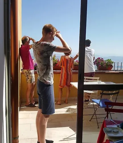 Sicily 招待所 恩纳